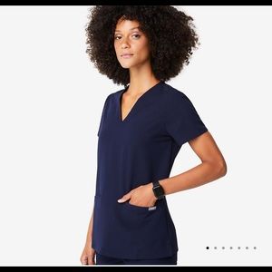Figs XXS Navy Casma™ Three-Pocket Scrub Top